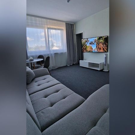 Citycenter Apartment - Bigtv-Ps4-Netflix-Parking Chemnitz Dış mekan fotoğraf